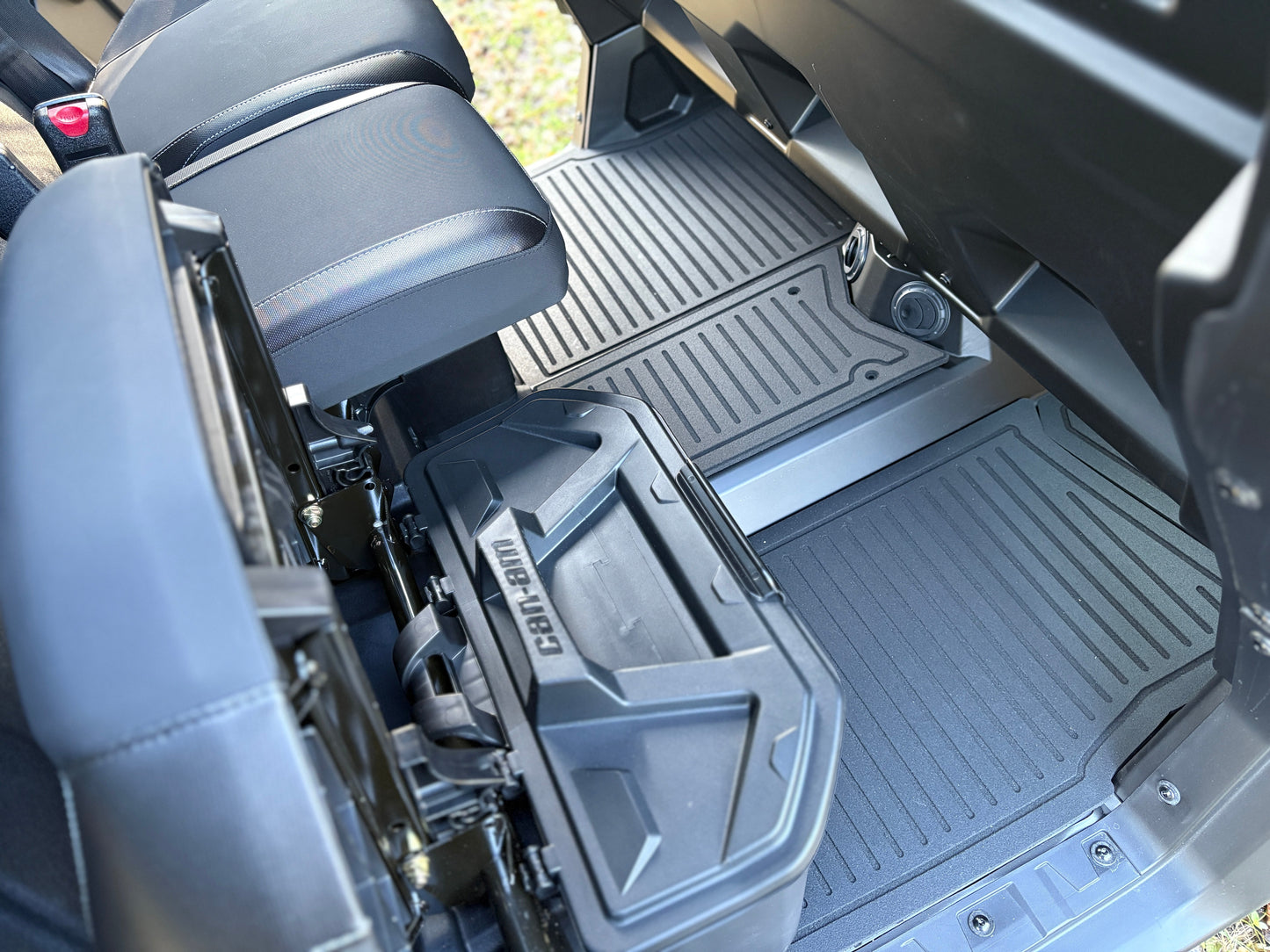 Heavy-duty floor mats for Can-Am Defender New HD11