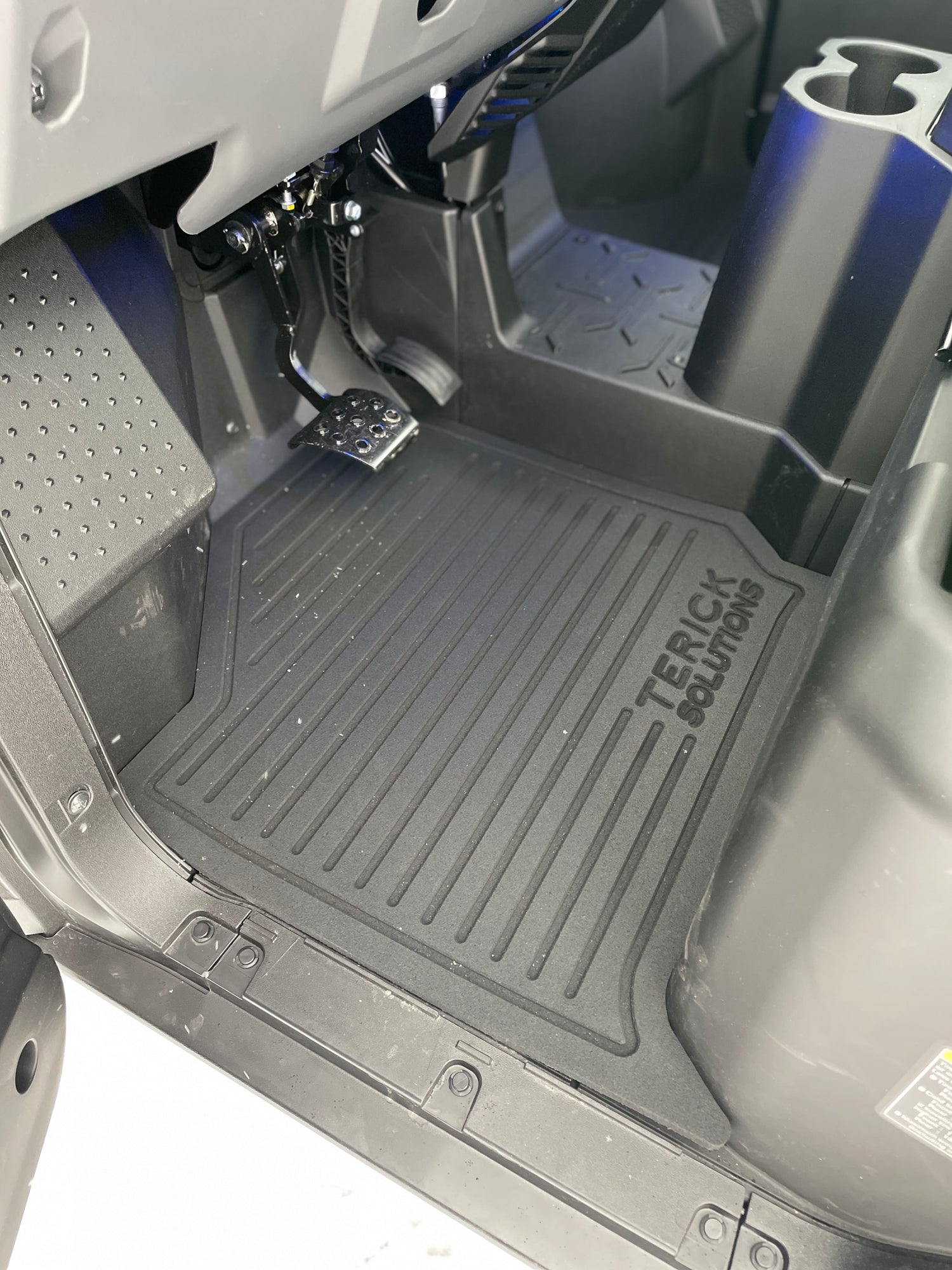 Heavy-duty rubber floor mats for Kawasaki Ridge 2-door 2024-2026