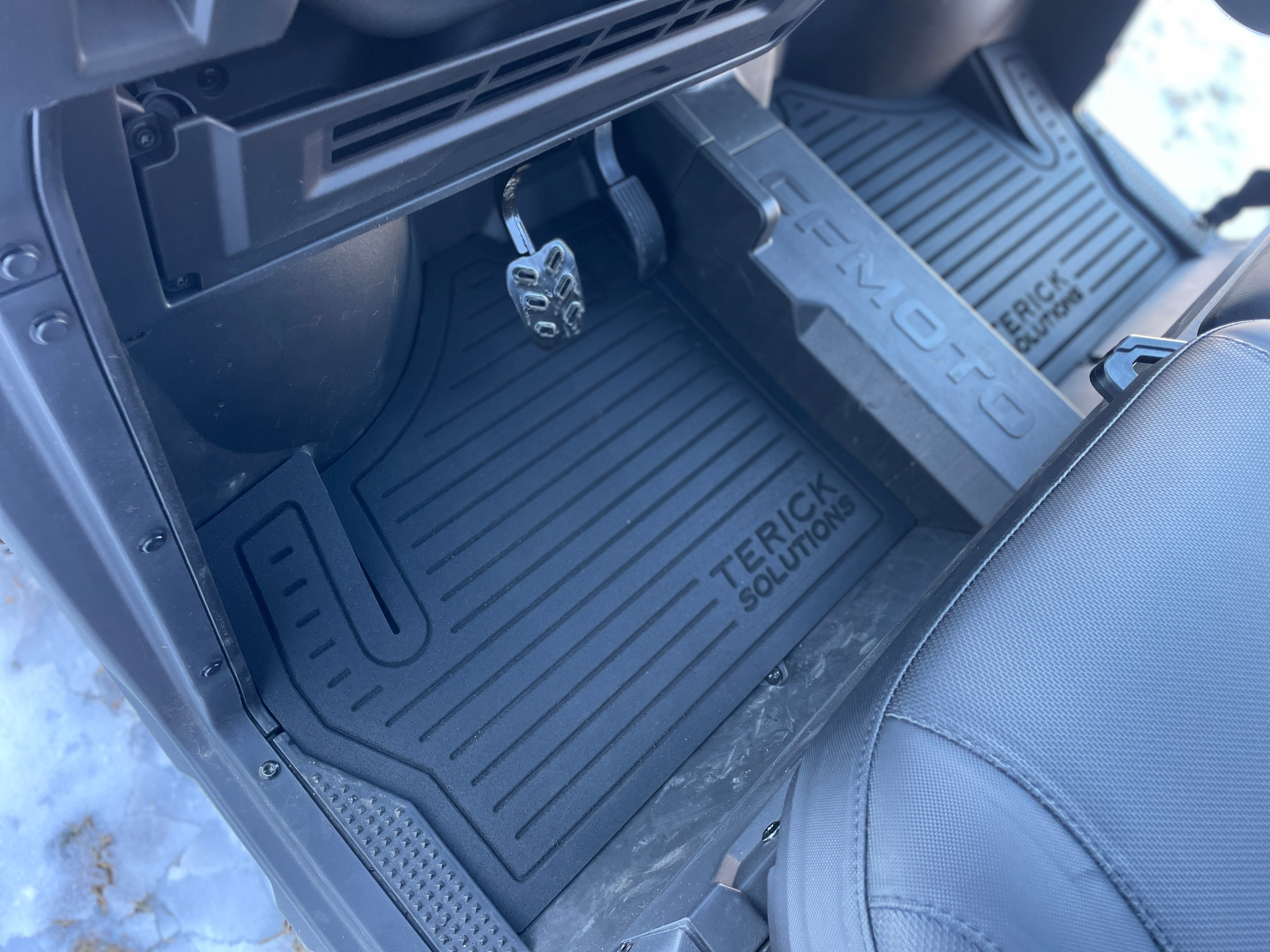 CFMOTO UFORCE 600 Rubber Floor Mats - Terick Solutions – Hunterworks