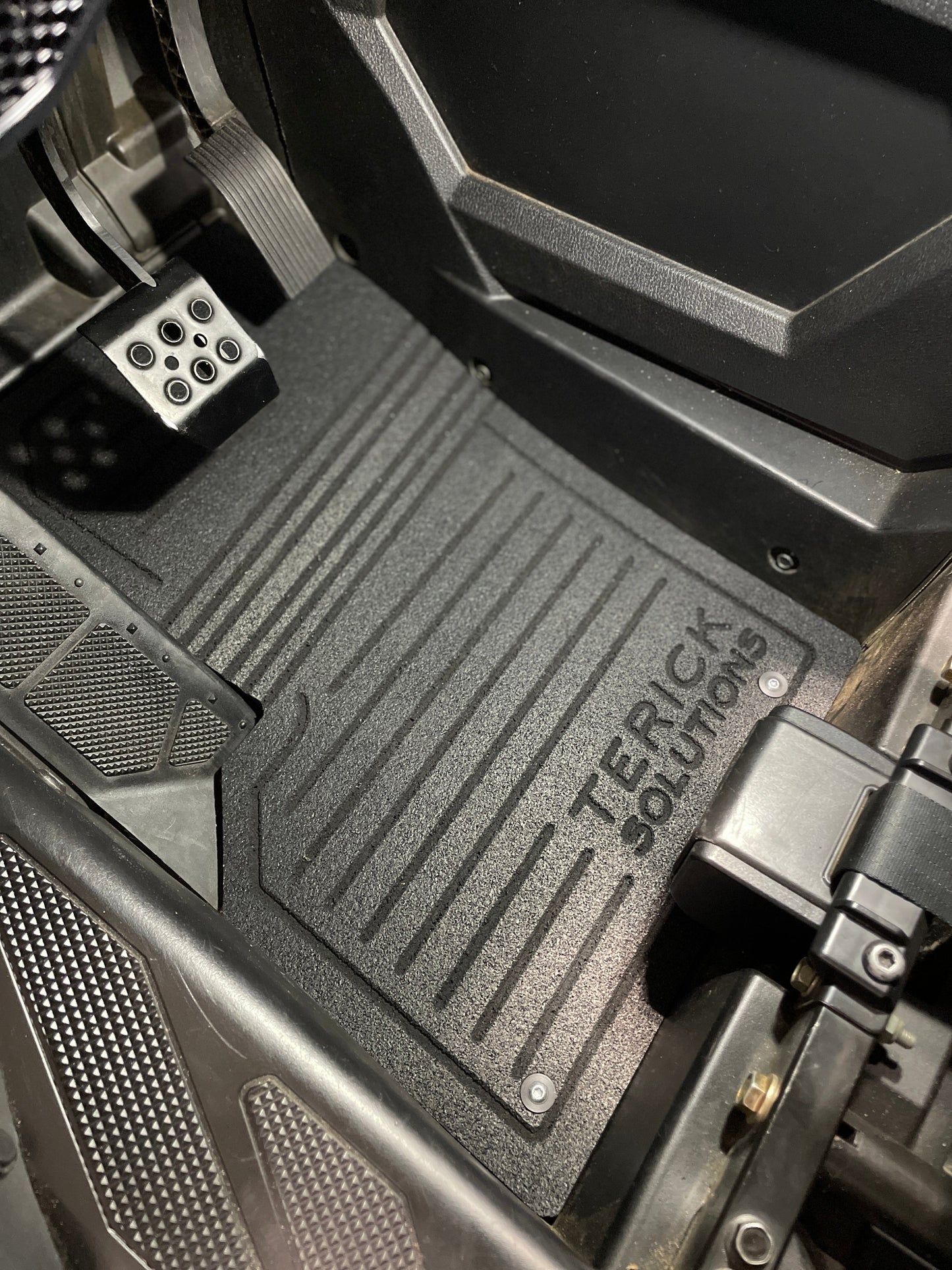 2022-2026 Polaris RZR PRO R Rubber Floor Mats