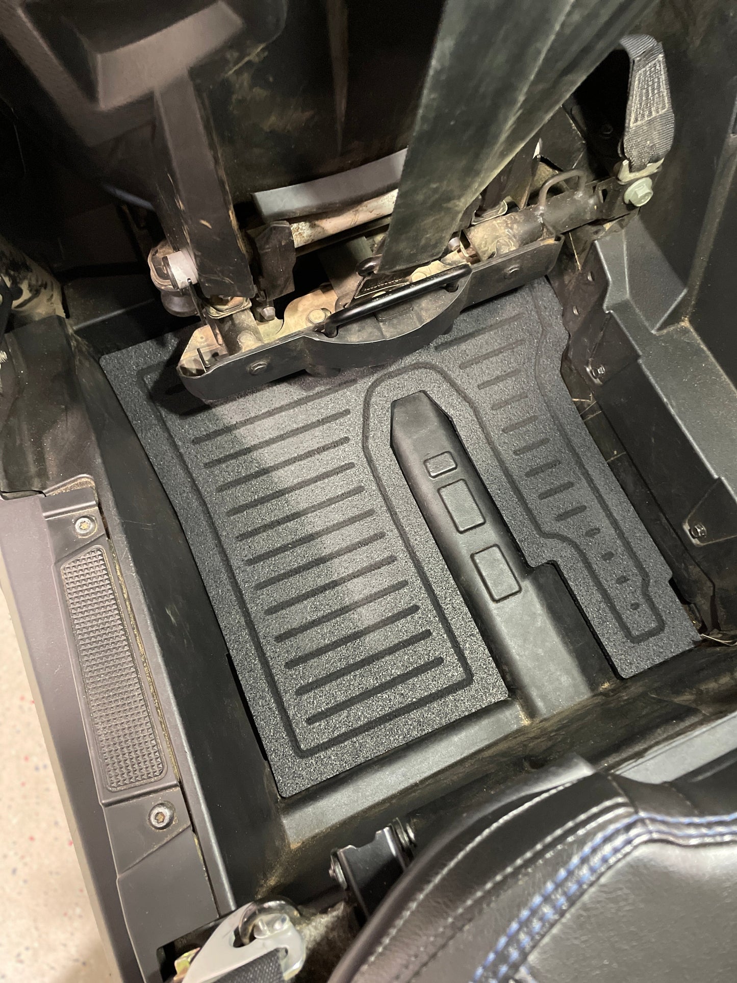 2022-2026 Polaris RZR PRO R Rubber Floor Mats