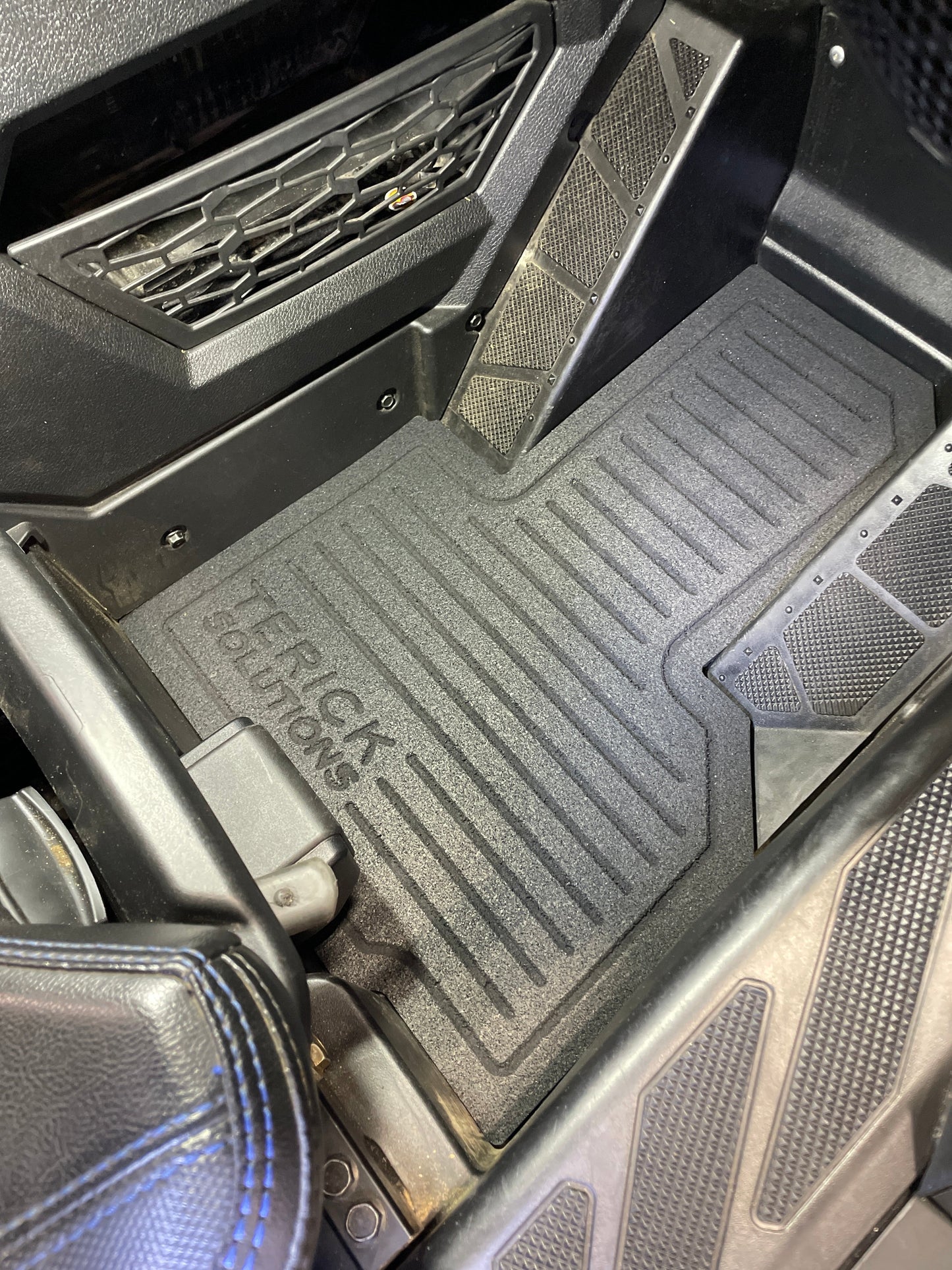 2022-2026 Polaris RZR PRO R Rubber Floor Mats