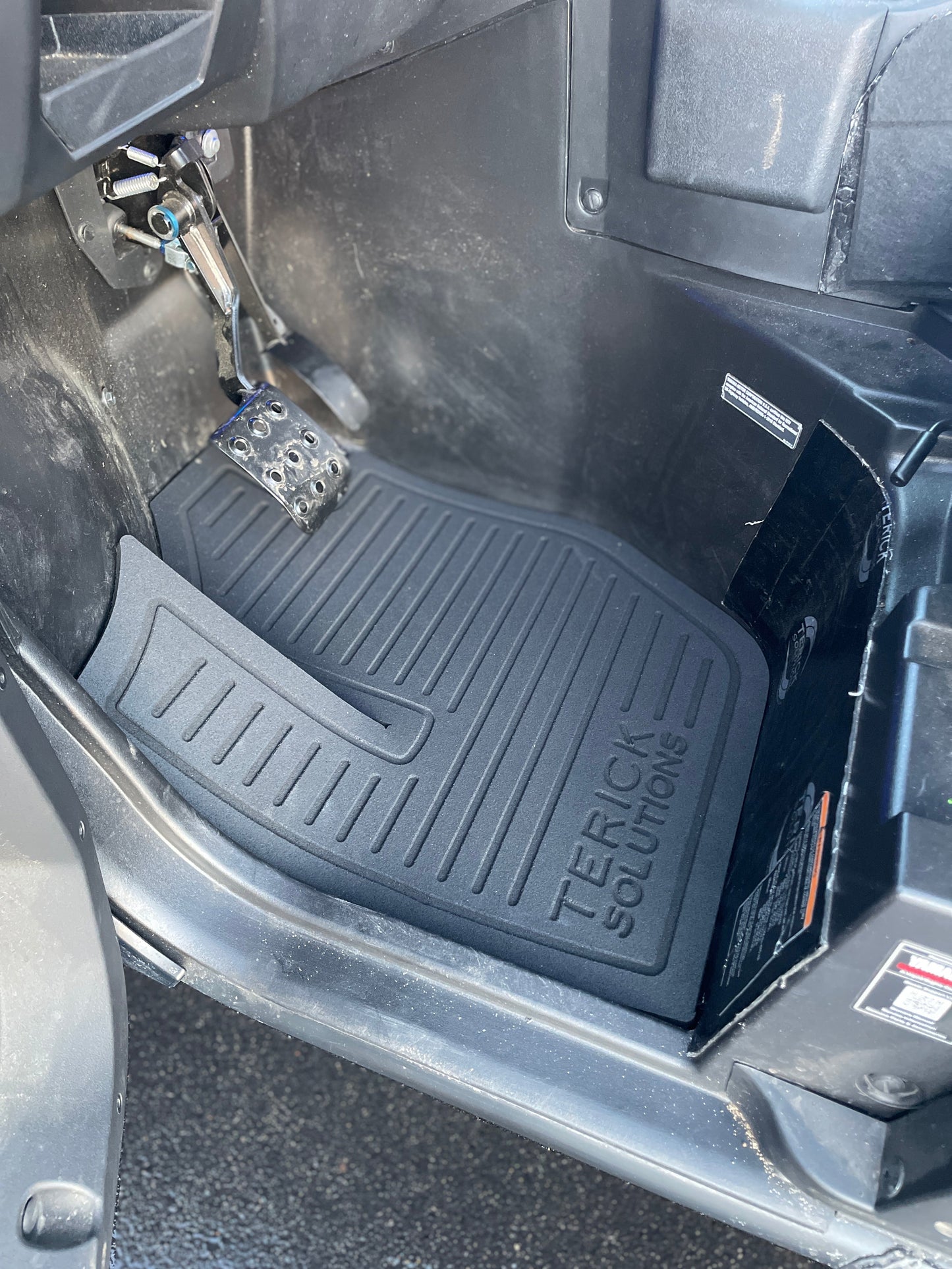 X2 and RMAX 2 1000 / Floor Mats Wolverine
